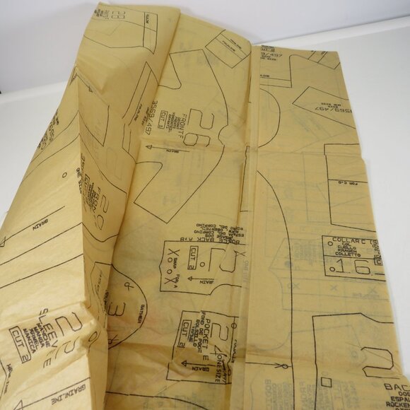 Butterick 3569 Sewing Pattern BARBIE Clothes UNCUT 11.5" tall dolls - Picture 9 of 9